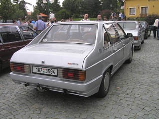 Tatra 613-4