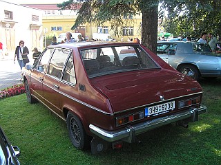 Tatra 613-2
