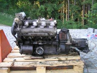 Tatra 613-3